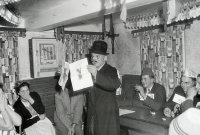 1959 - 007 - Fasching 1959
Ödamer Maria geb. Fuchs, Schwarz Gerhard, Dürr Edwin, Fuchs Bernhard, Reißmann Oswald
